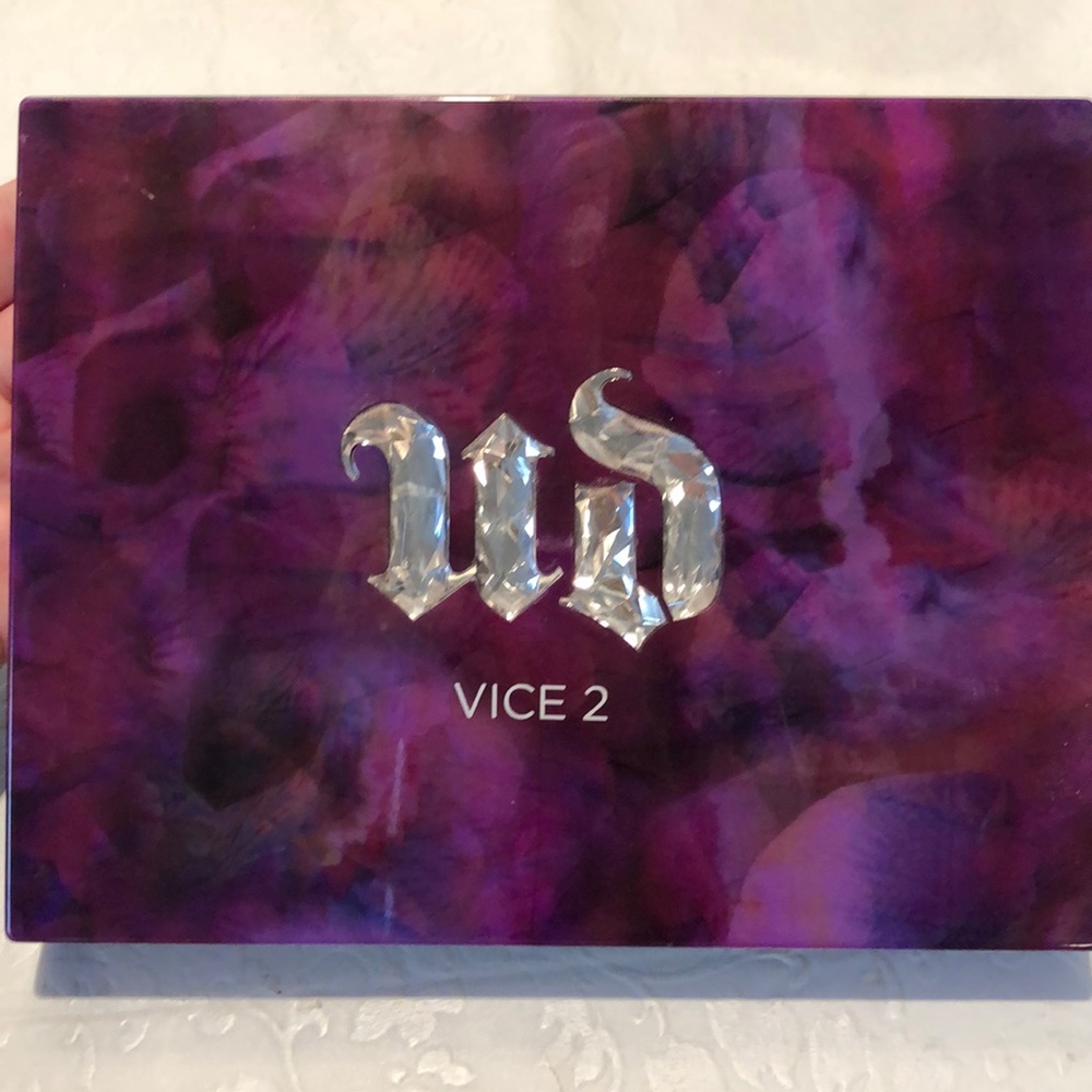 Urban Decay Vice 2 Eyeshadow Palette